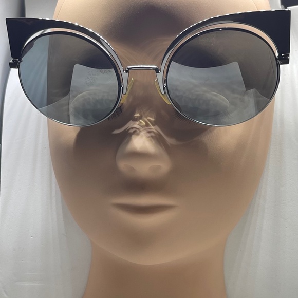 Fendi *BRAND NEW*Sunglasses Mirrored/Gunmetal Grey - Picture 7 of 7